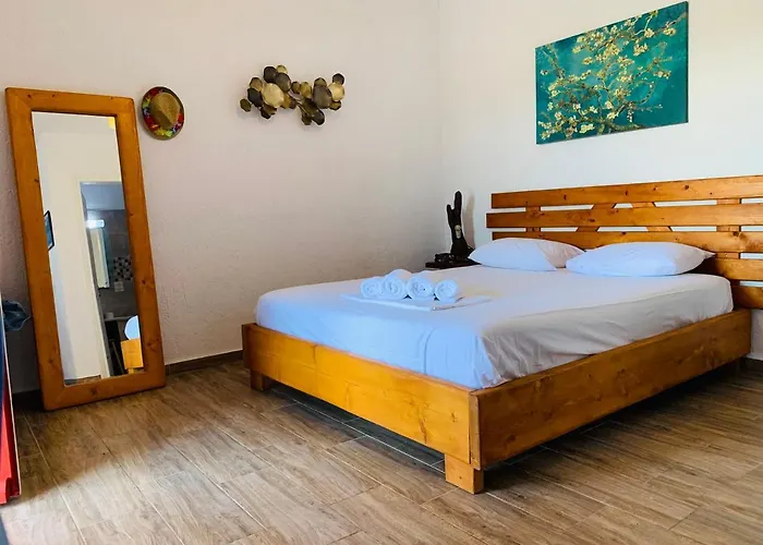 Myconian Brothers * Ano Mera