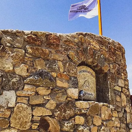 Myconian Brothers דירה