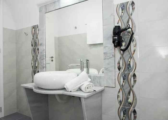 Myconian Brothers Ano Mera